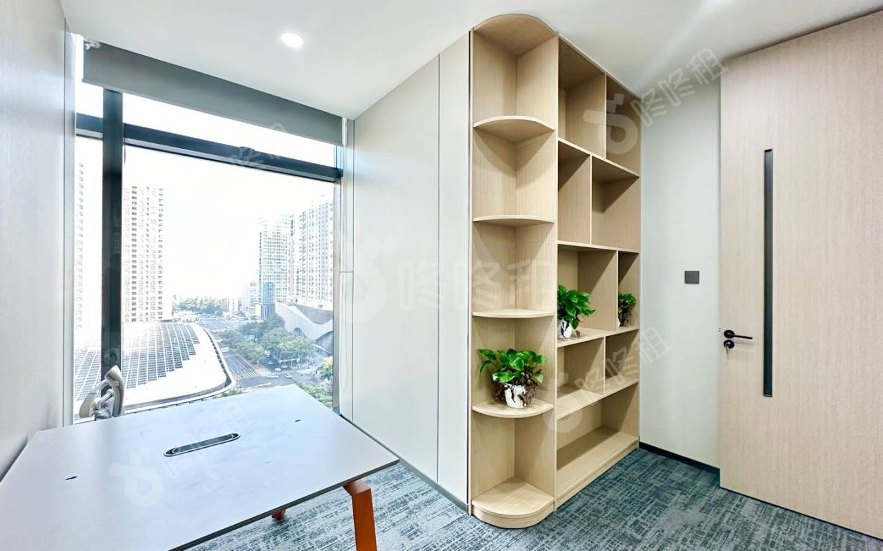 皇庭中心_369平_精装_办公室隔间