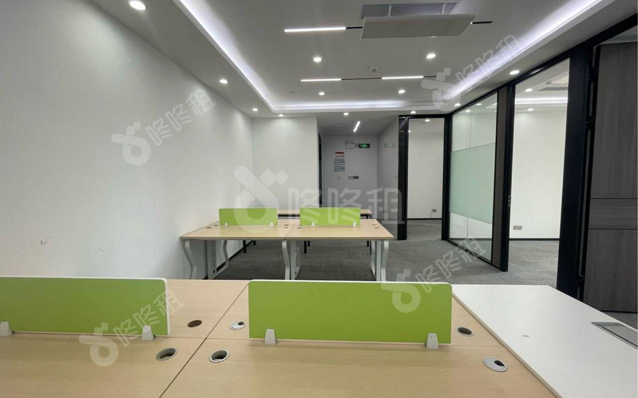 京基御景峯大厦_186.13平_豪装_办公室开间