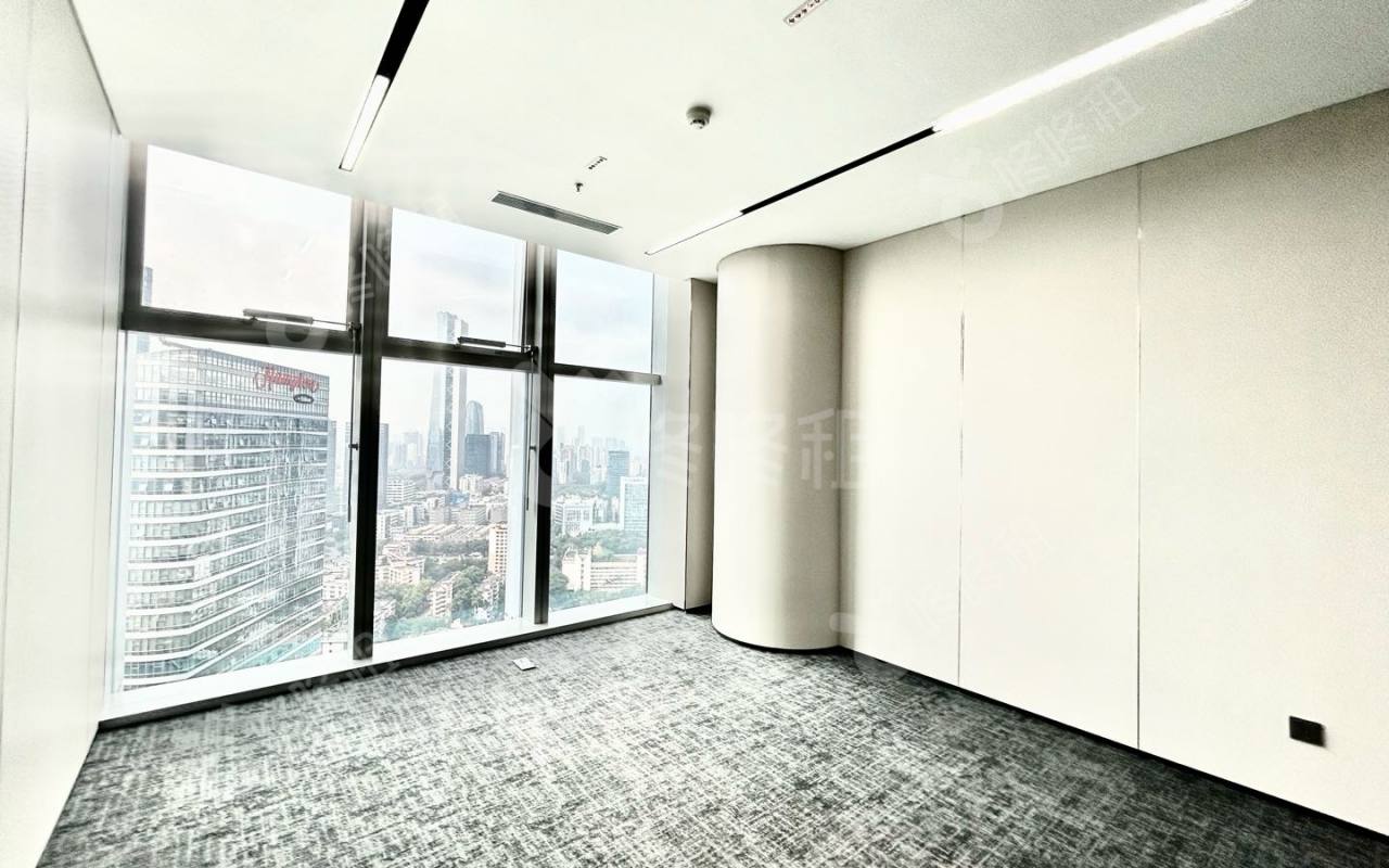 康泰创新广场_100平_精装_办公室隔间