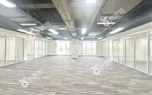 研祥科技大厦_334平_精装_办公室开间