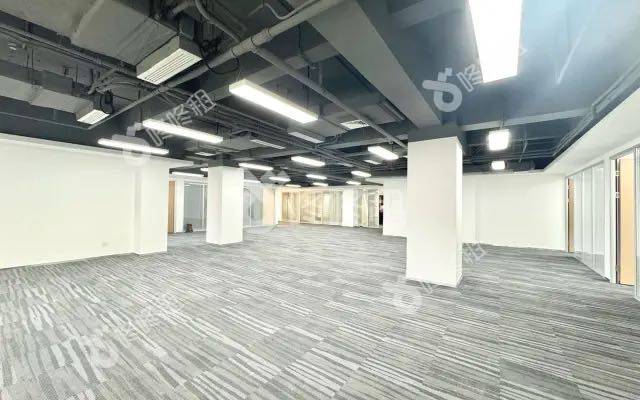 研祥科技大厦_334平_精装_办公室开间