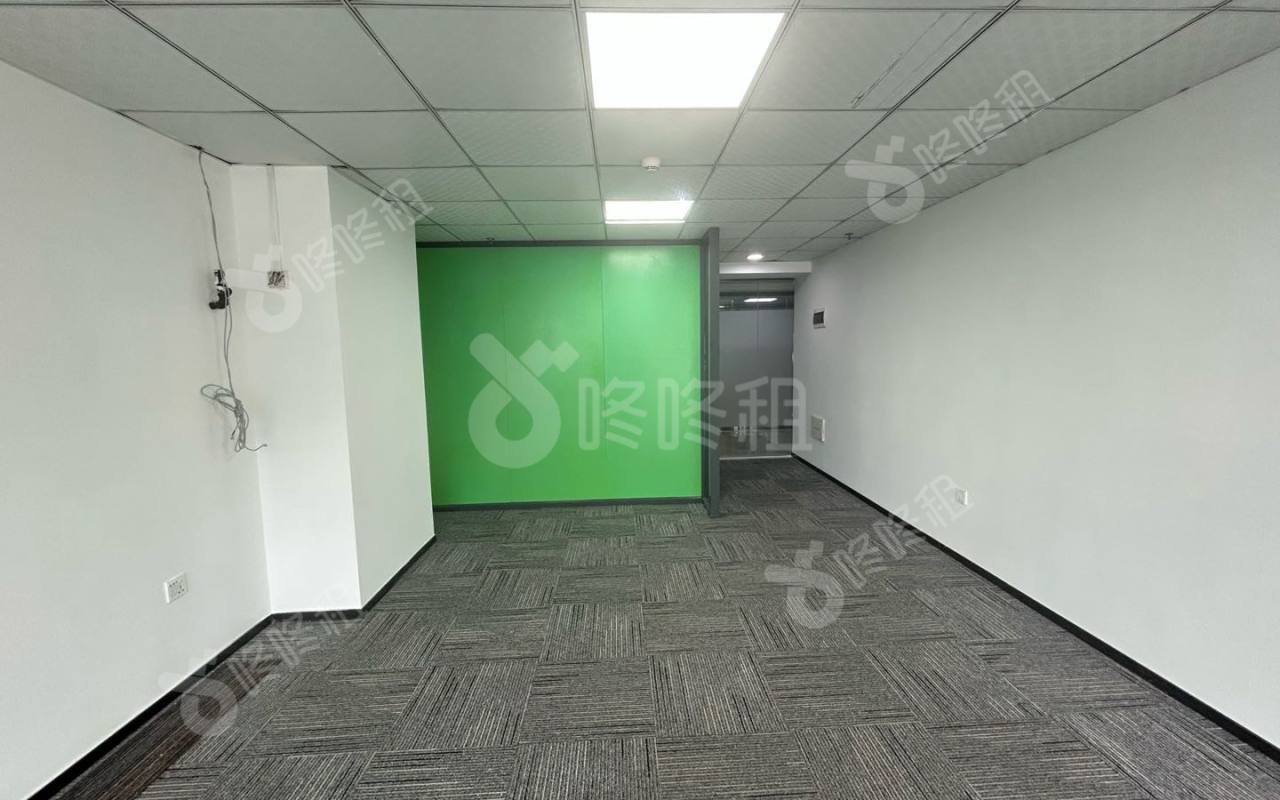 运华时代大厦_80平_精装_办公室开间