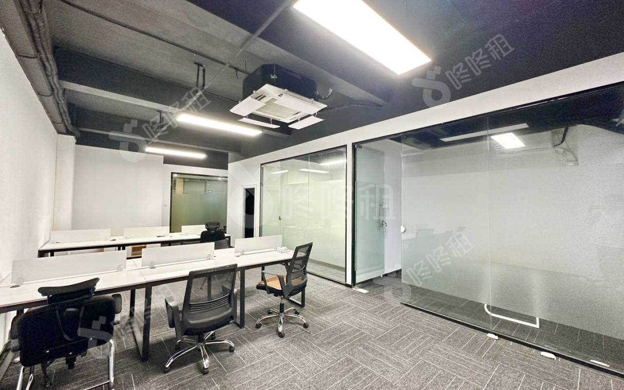 51大厦_160平_精装_办公室开间