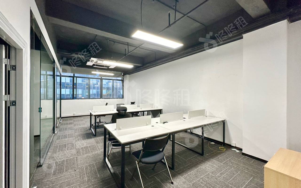 51大厦_160平_精装_办公室开间