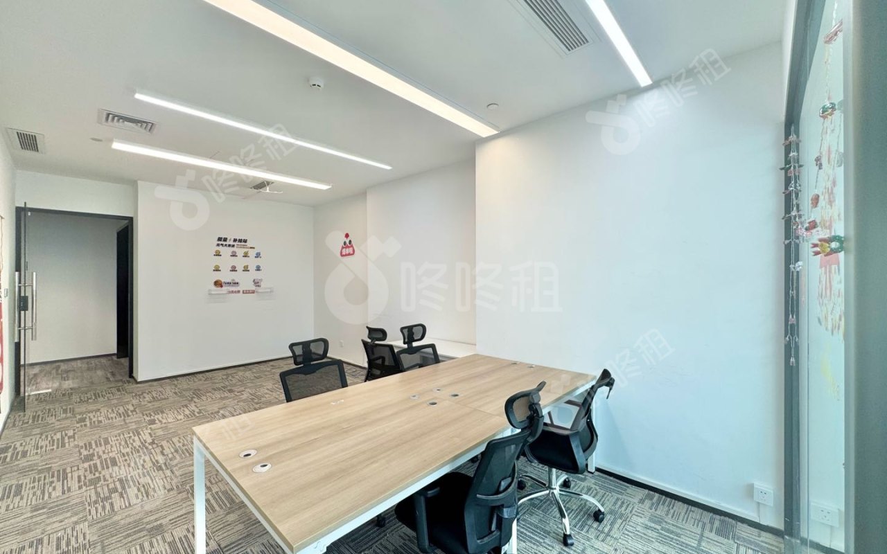 万科云城•云城云中心_65平_精装_办公室开间