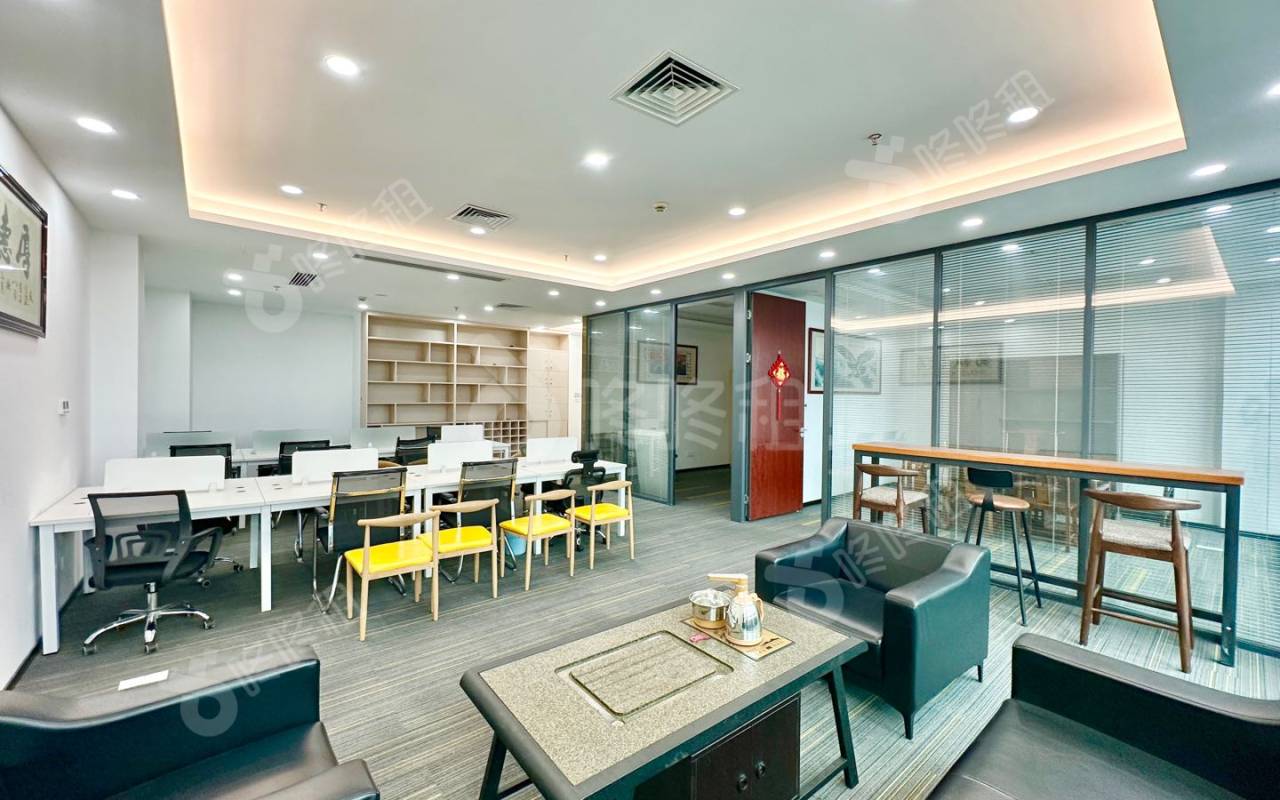 中执时代广场（粤商中心）_177.83平_精装_办公室开间