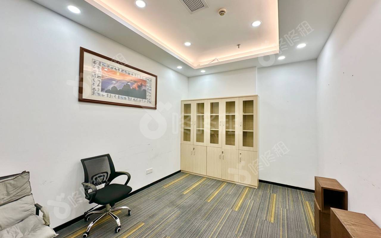 中执时代广场（粤商中心）_177.83平_精装_办公室隔间