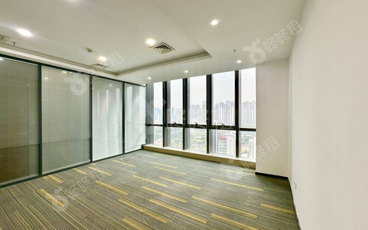 中执时代广场（粤商中心）_374平_精装_办公室隔间