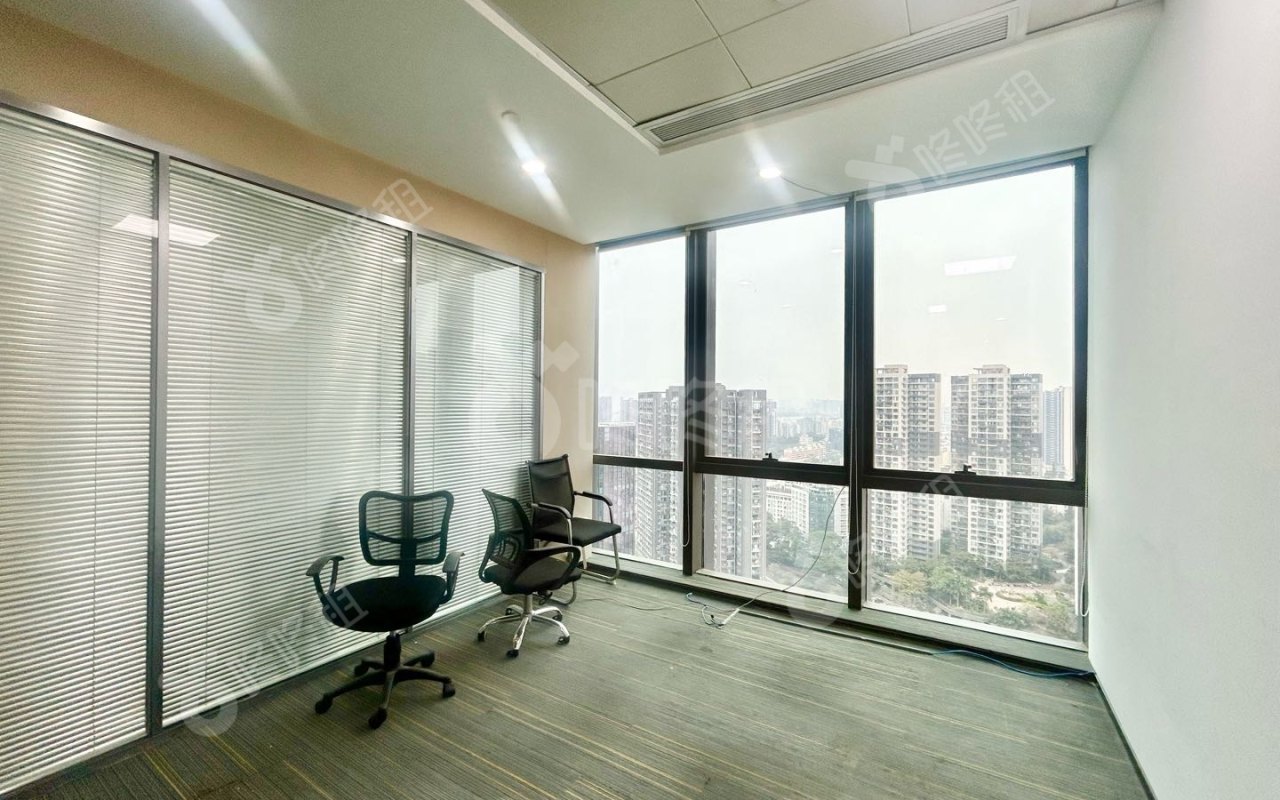 中执时代广场（粤商中心）_466平_精装_办公室隔间