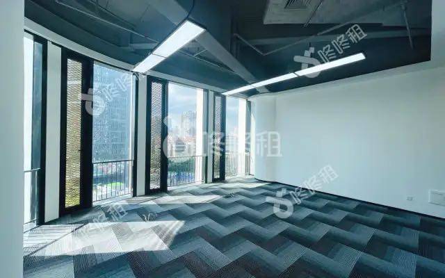 华联城市中心_80平_豪装_办公室开间