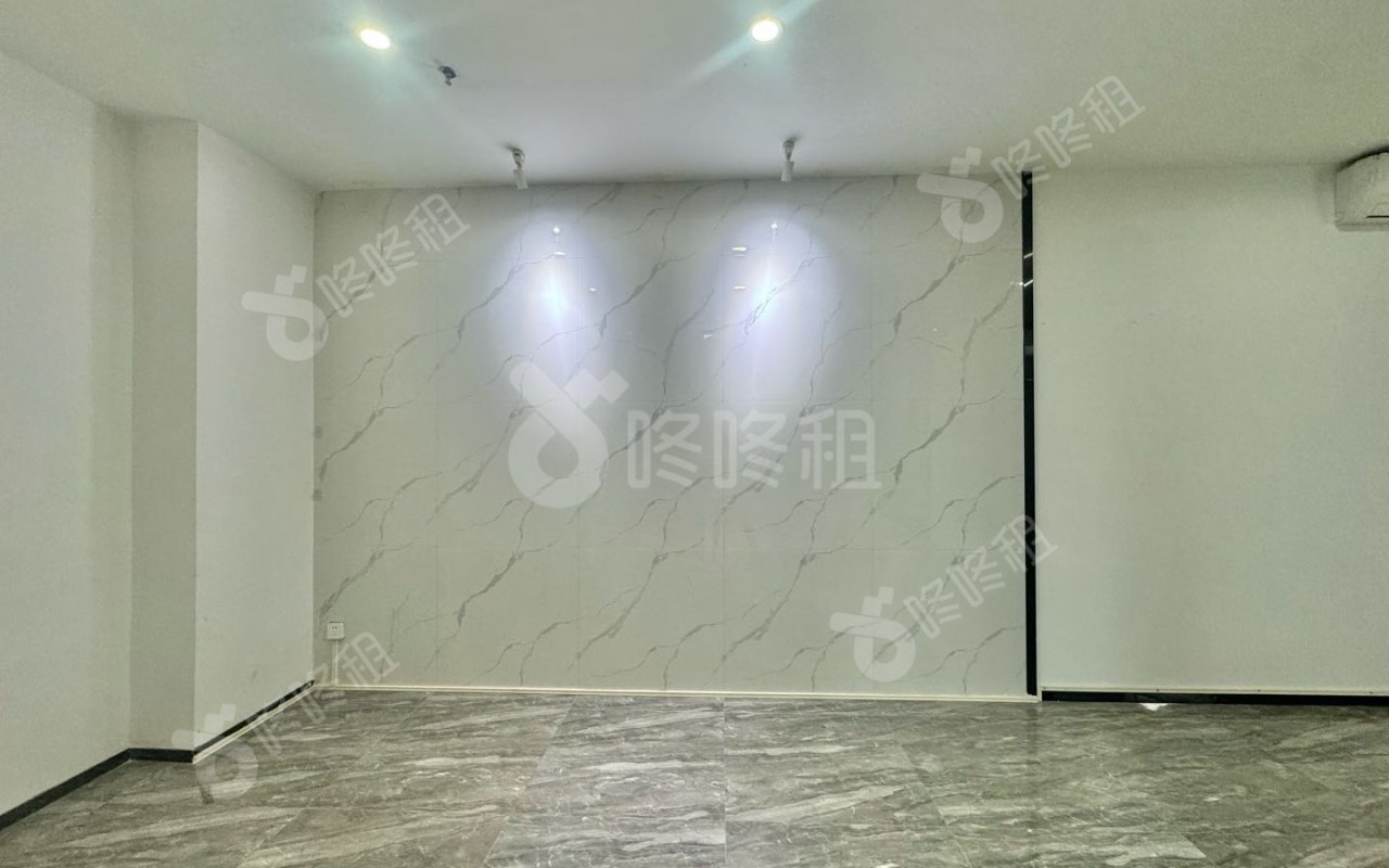 南科创启城_522平_精装_前台