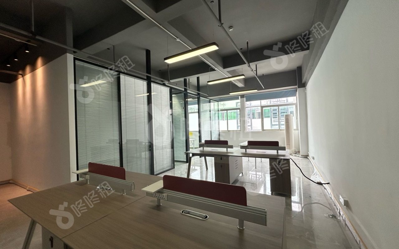 美生慧谷科技创新园_136平_精装_办公室开间
