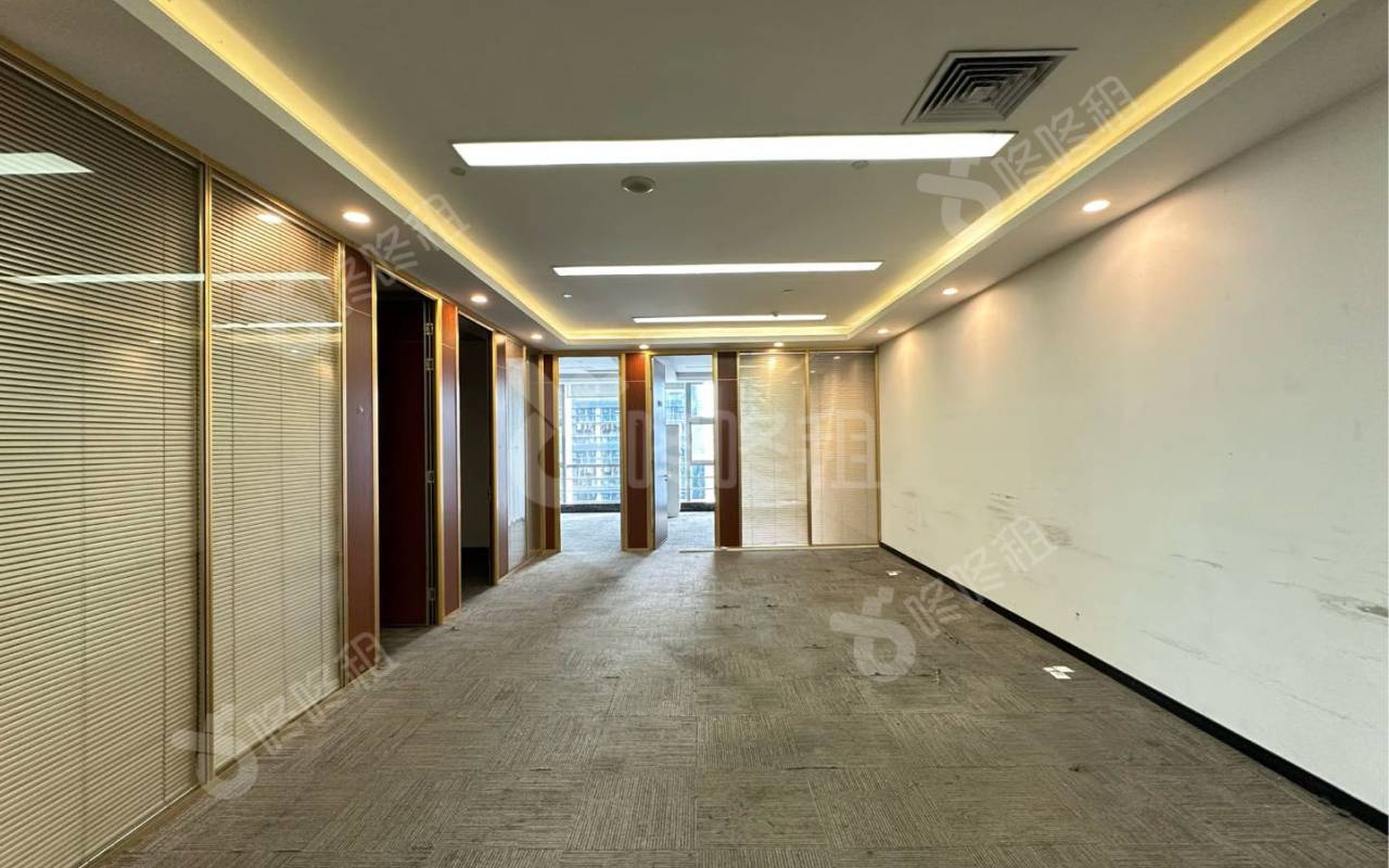 阳光科创中心_405平_精装_办公室开间