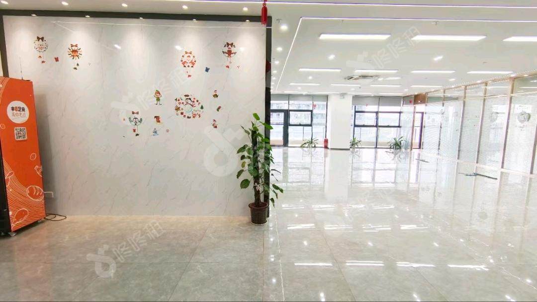 天安云谷一期_580平_精装_前台