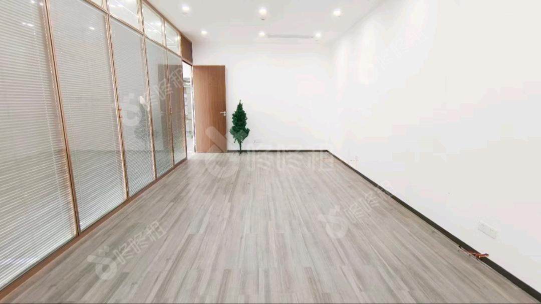 天安云谷一期_580平_精装_办公室隔间