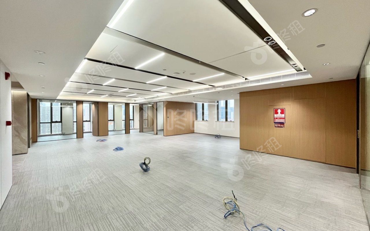 金融科技大厦_316平_精装_办公室开间