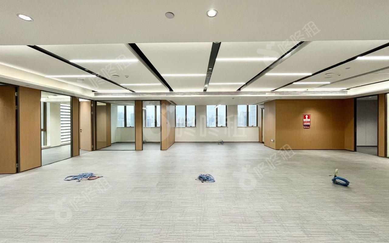 金融科技大厦_316平_精装_办公室开间