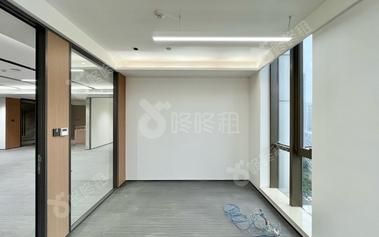 金融科技大厦_316平_精装_办公室隔间