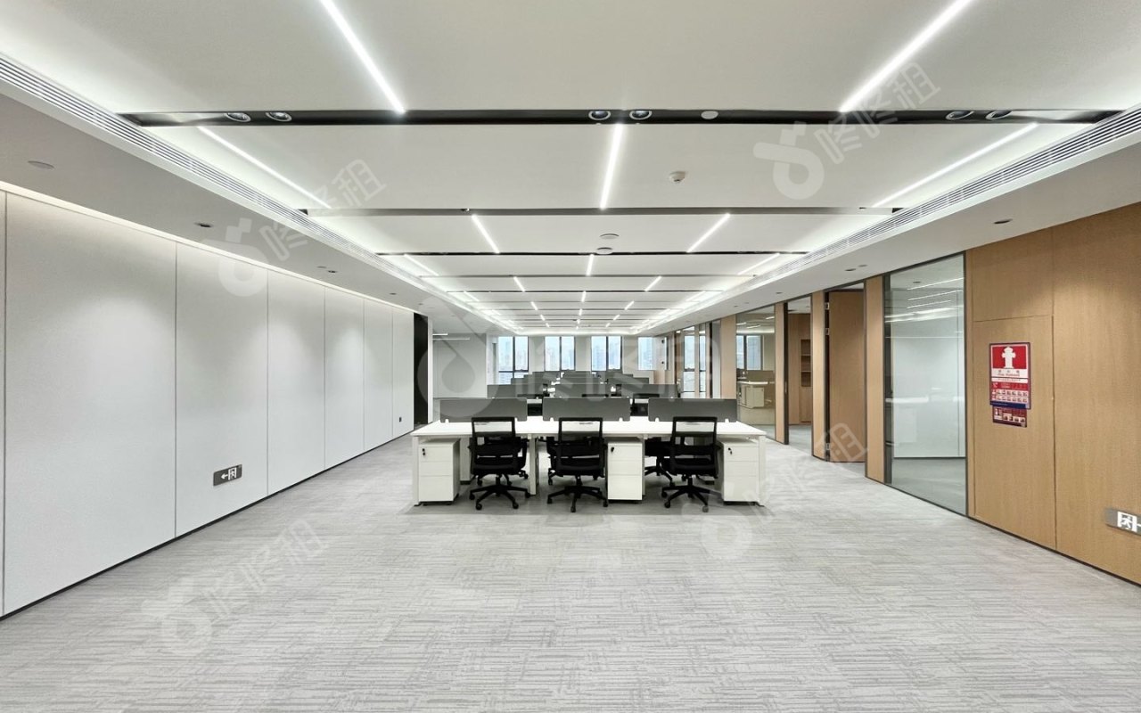 金融科技大厦_431平_精装_办公室开间