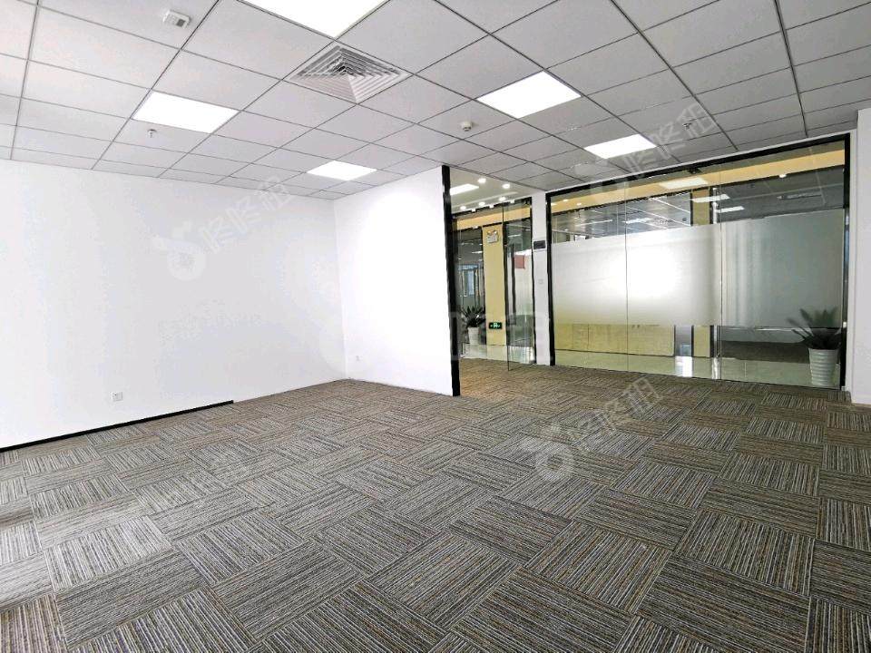园西工业区_211平_精装_办公室开间