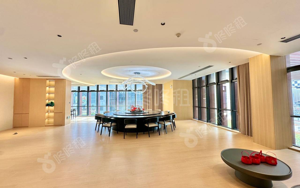 前海颐都大厦_1898.2平_豪装_办公室隔间