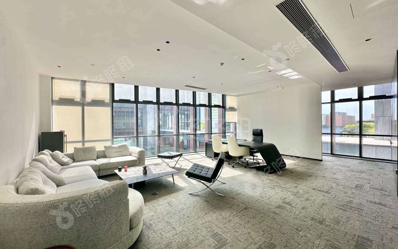 前海颐都大厦_1898.2平_豪装_办公室隔间