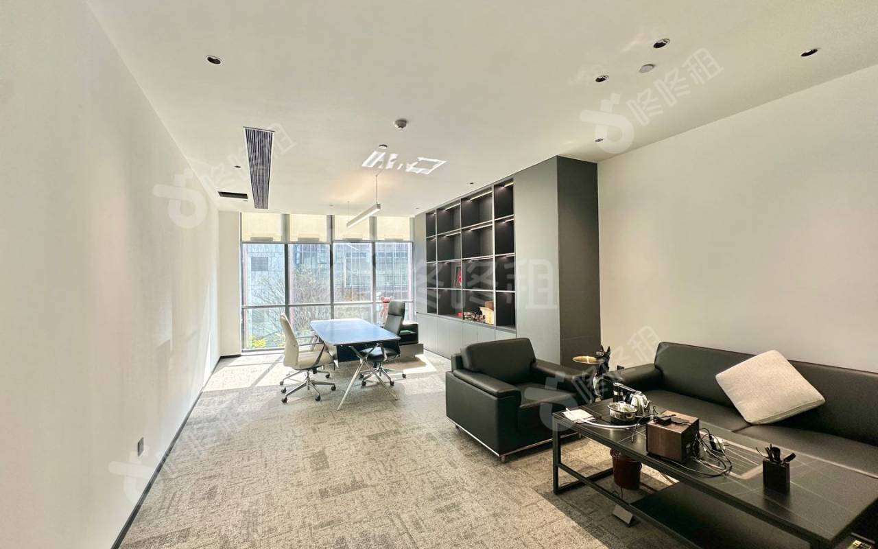 前海颐都大厦_1898.2平_豪装_办公室隔间
