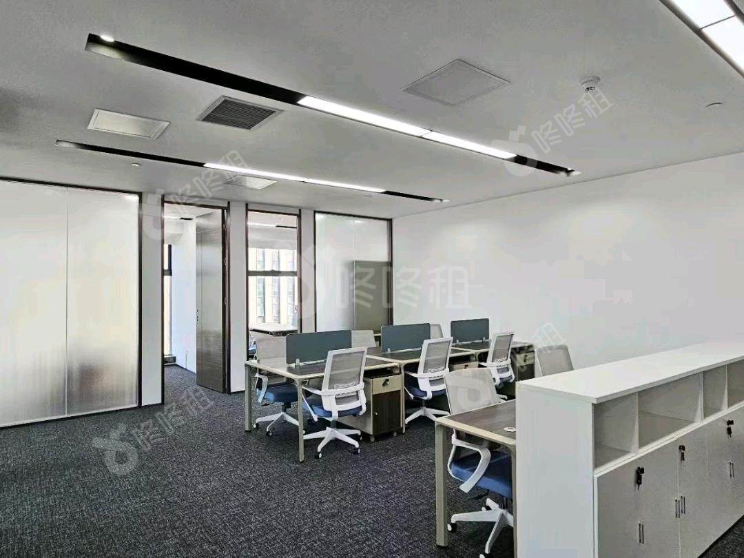 富德生命保险大厦_343平_精装_办公室开间