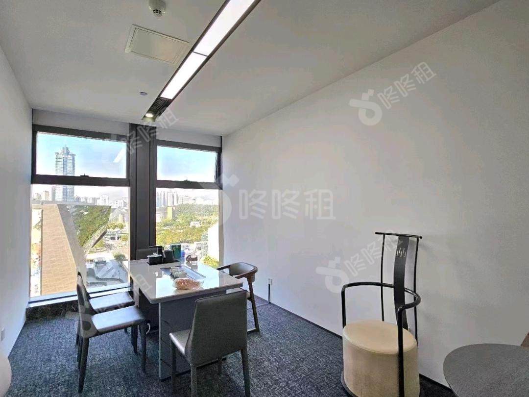 富德生命保险大厦_343平_精装_办公室隔间