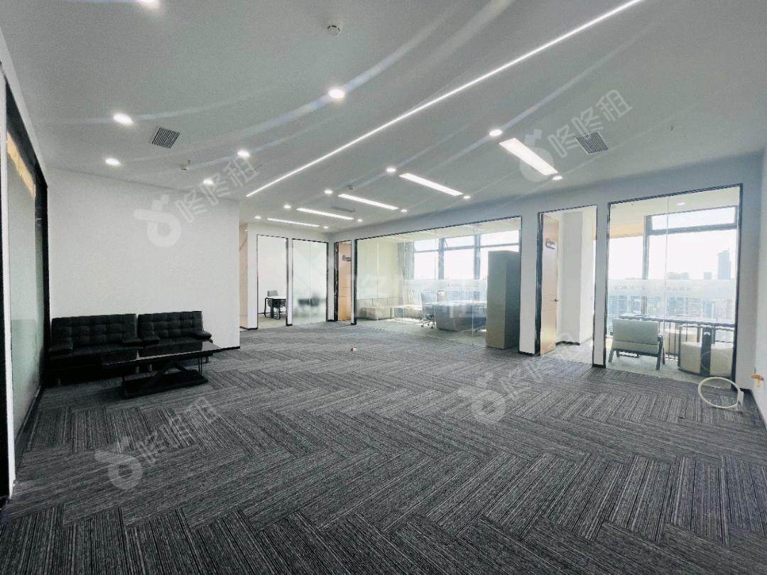 方大城_418平_精装_办公室开间