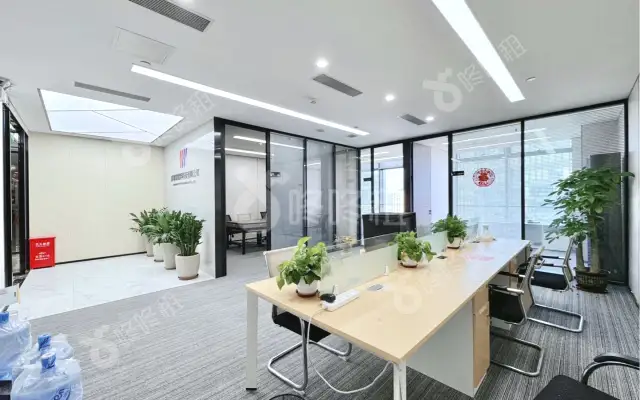 方大城_252平米_精装_办公室房源出租