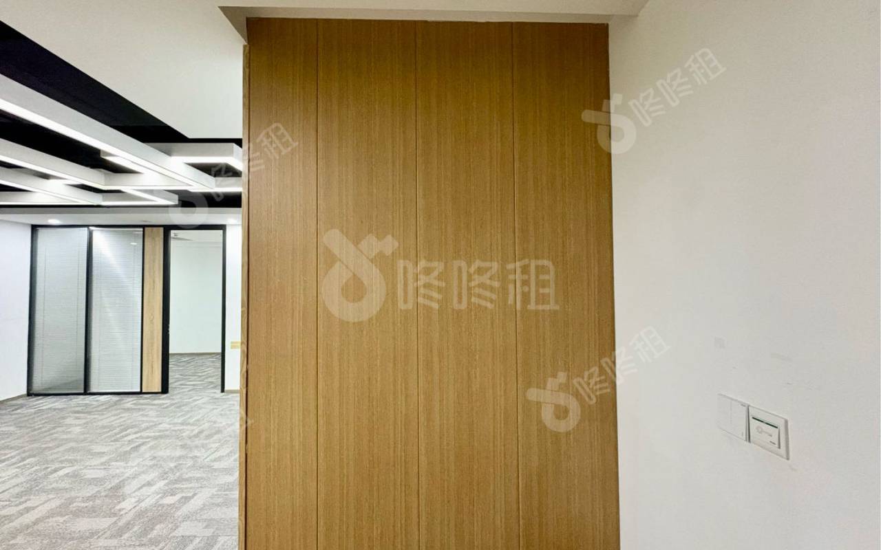 凯达尔集团大厦_178平_精装_前台