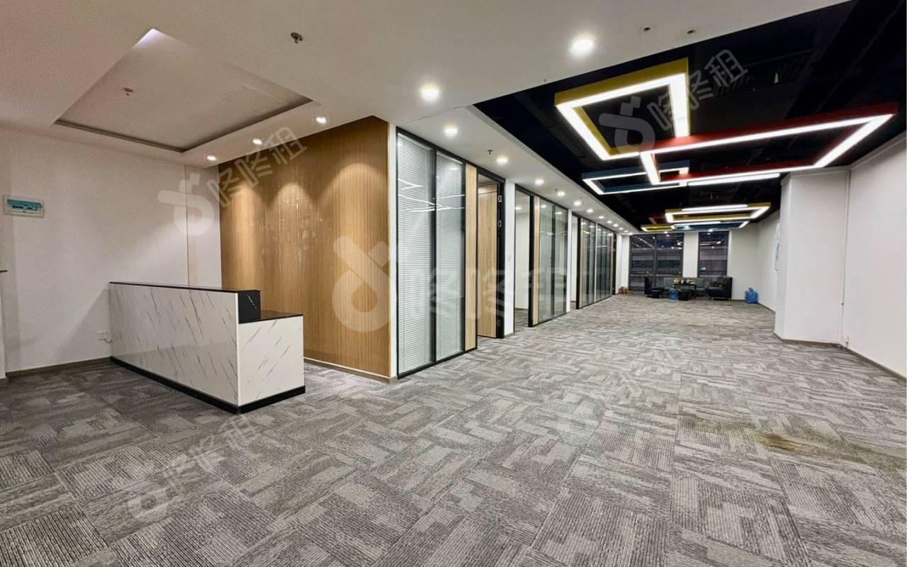 凯达尔集团大厦_375平_精装_办公室开间