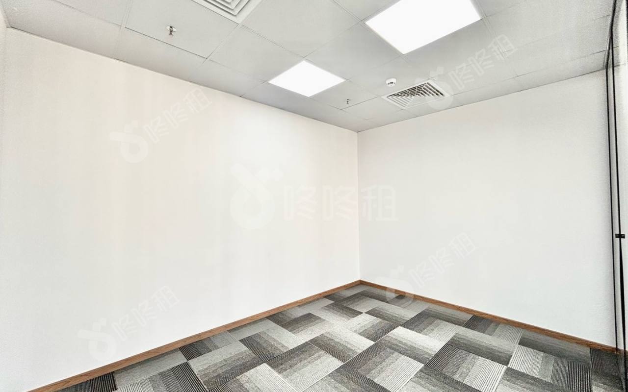 壹方中心_138平_精装_办公室隔间