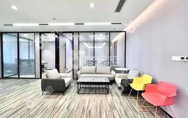 前海君豪中心（招商前海国际中心）_348.75平_精装_办公室开间