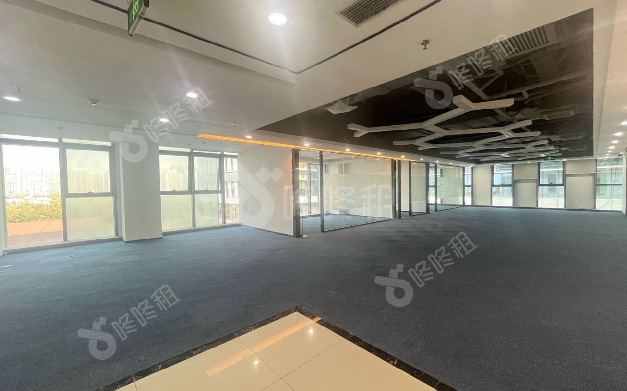 深圳湾科技生态园_211.6平_精装_办公室开间