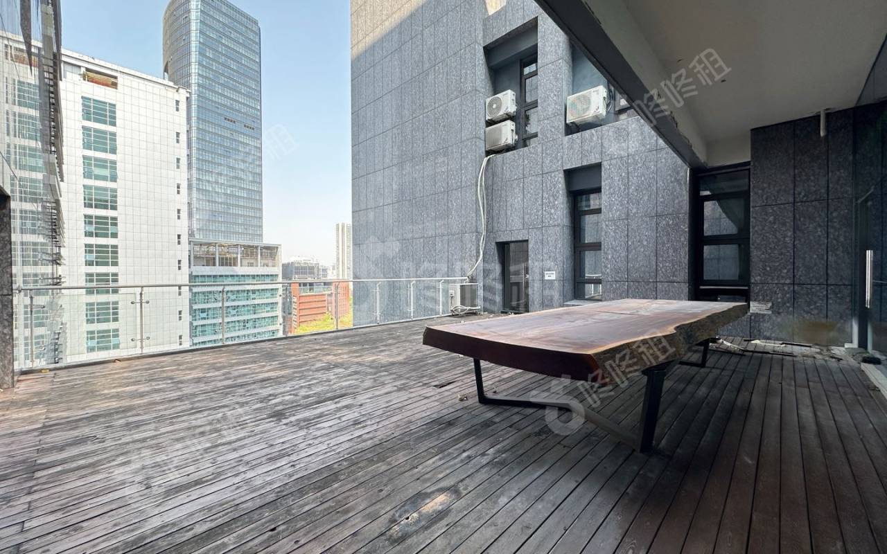 奥特迅电力大厦_2070平_精装_办公室隔间