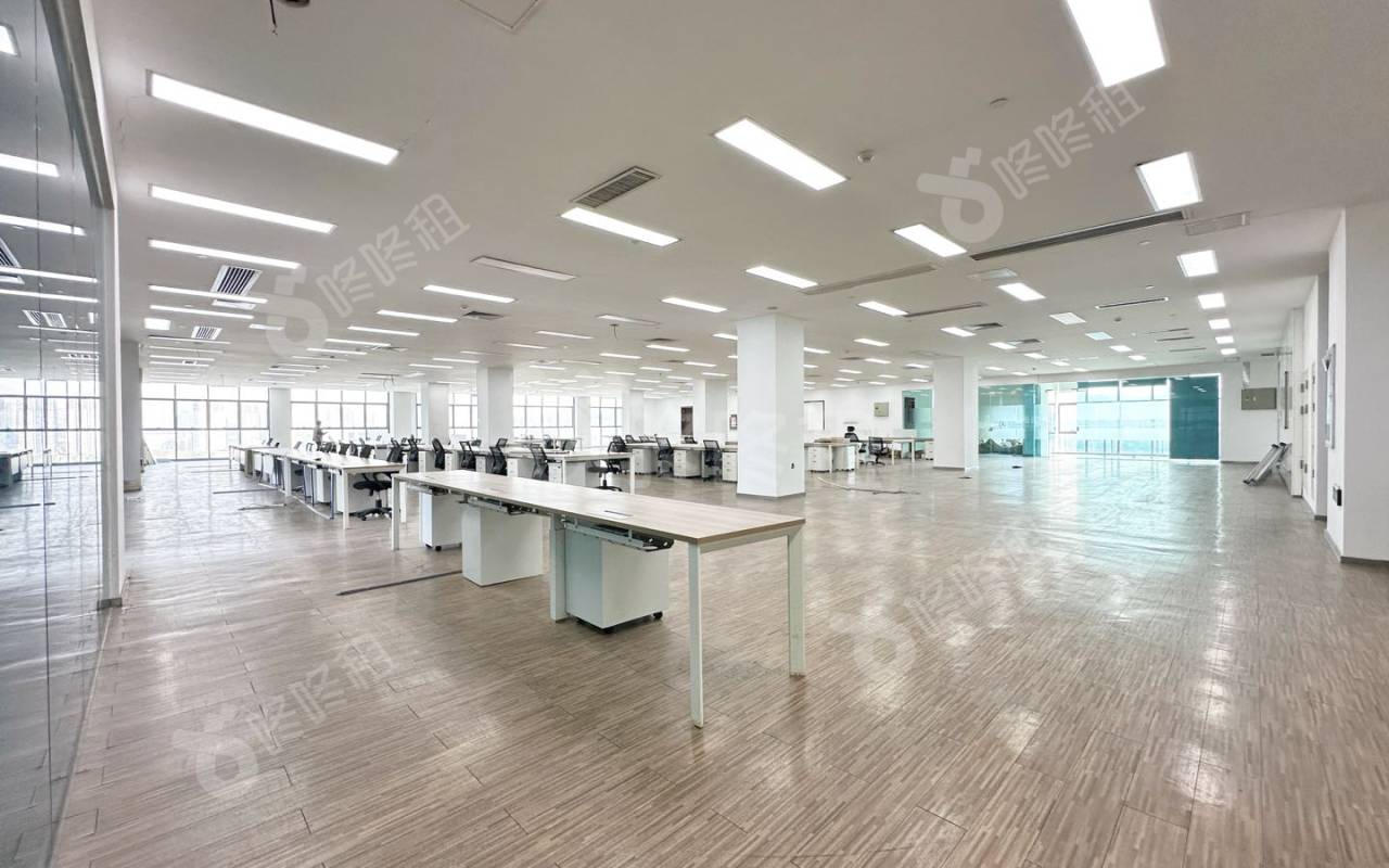 奥特迅电力大厦_2070平_精装_办公室开间