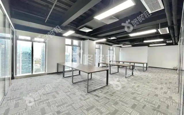 中科大厦_196平_精装_办公室开间