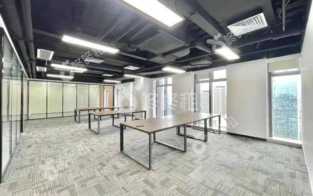 中科大厦_196平_精装_办公室开间