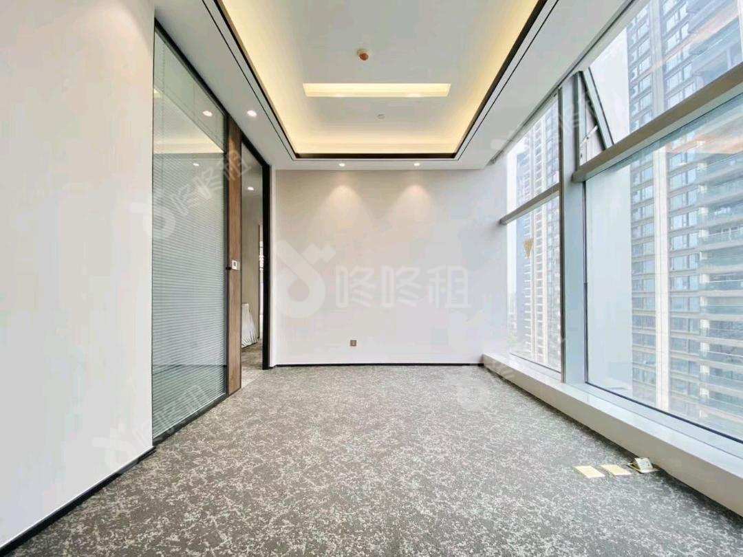 前海HOP国际_471平_精装_办公室隔间
