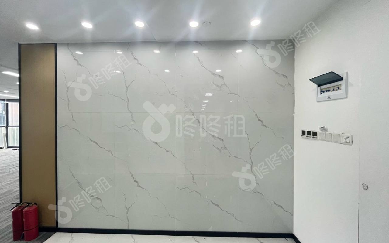 深圳湾科技生态园_383平_定制装修_前台