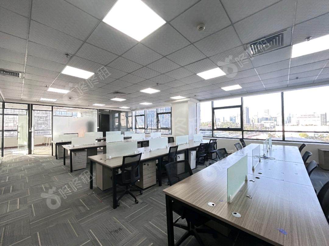 东方科技大厦_590平_精装_办公室开间