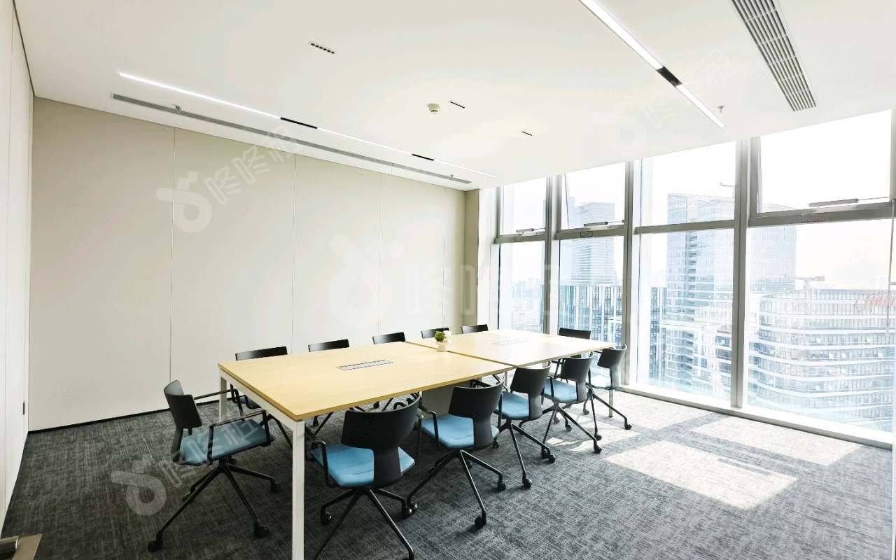 康泰创新广场_604平_精装_办公室隔间
