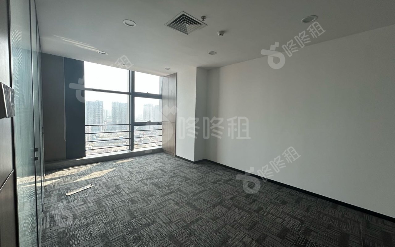 奋成智谷大厦_178平_精装_办公室隔间