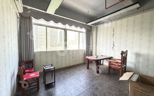 富裕顶大厦_318平_精装_办公室房源出租