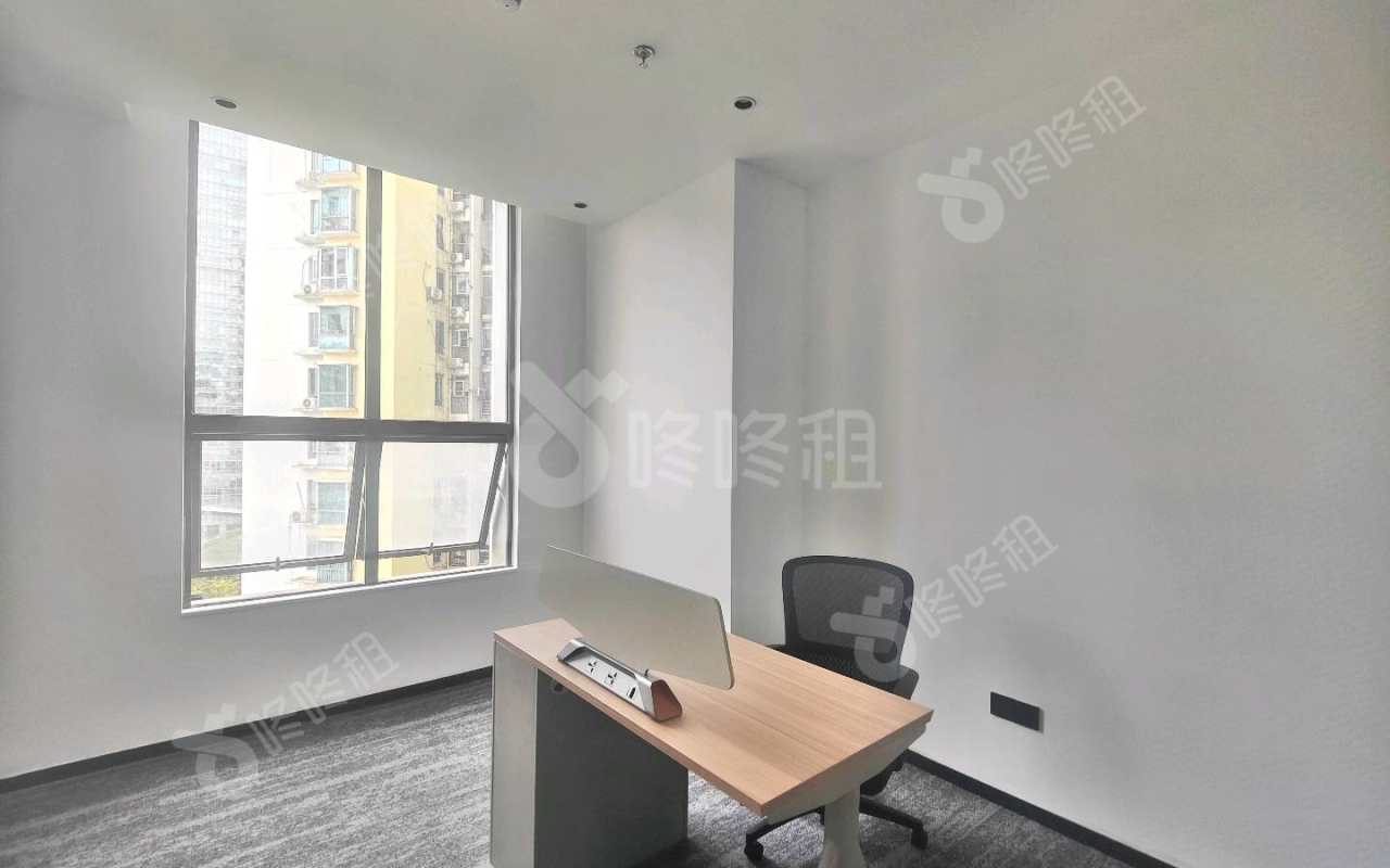 闽泰大厦_171平_精装_办公室隔间