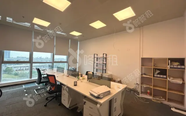 易尚三维产业园_47平米_精装_办公室房源出租
