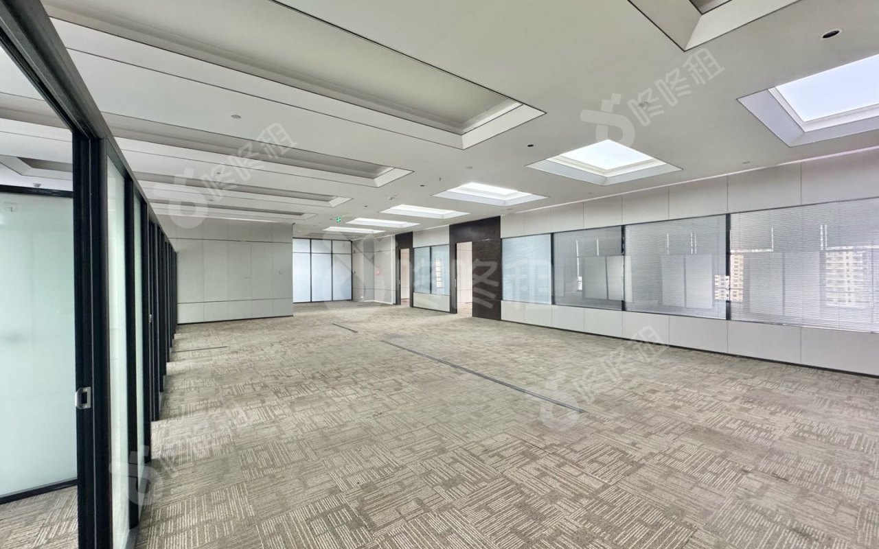 智慧广场_1488平_豪装_办公室开间