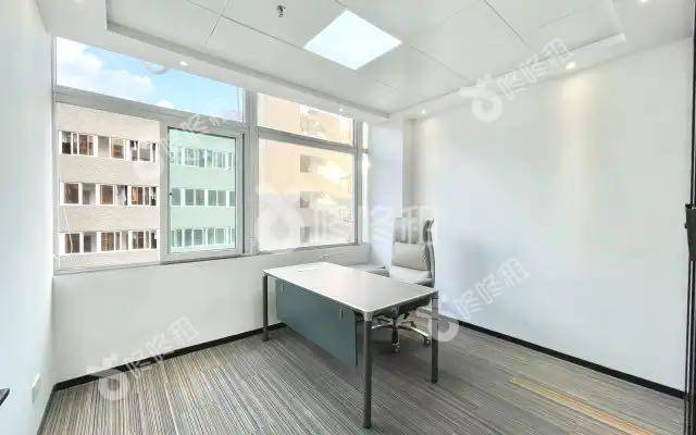 麻雀岭工业区_98平_精装_办公室隔间